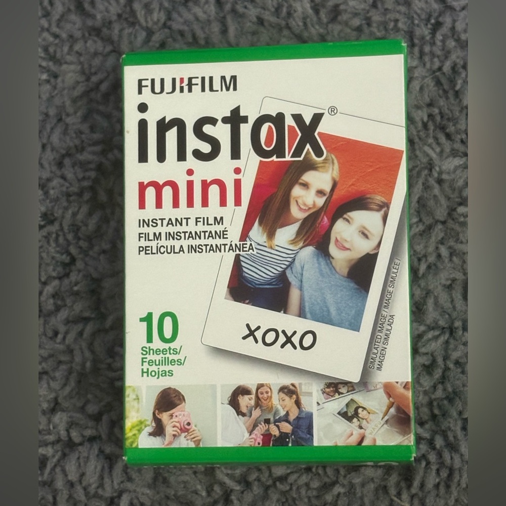 NWT fujifilm Instax mini instant film 10 sheets (takes 10 pictures)